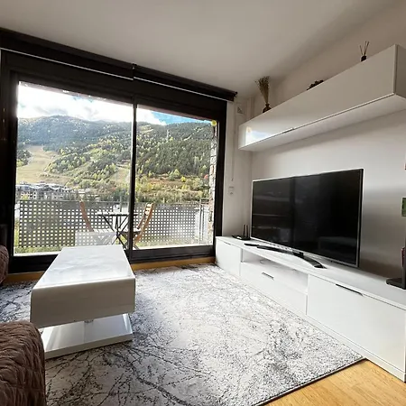 Apartment Life And A Pie De Pistas, El Tarter